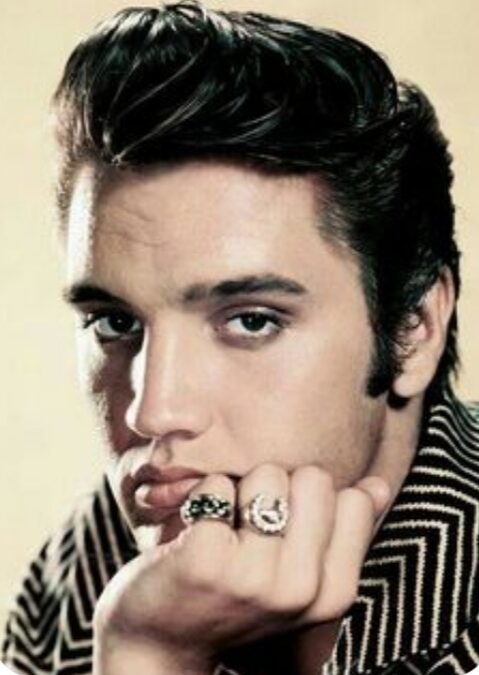 Elvis Presley, el rey del rock and roll